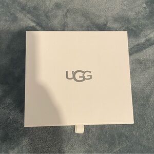 UGG Care Kit Include Shoe Renew/ Protector/Cleaner/ Conditioner/Brush/Easer